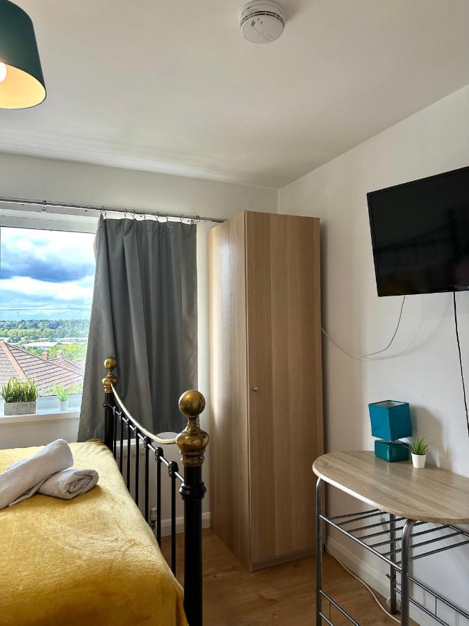 Langdale House - Group Contractors & Families Long Or Short - 5 7 Beds 3 Bathrooms Kitchen, Free Wi-fi & Parking Derby