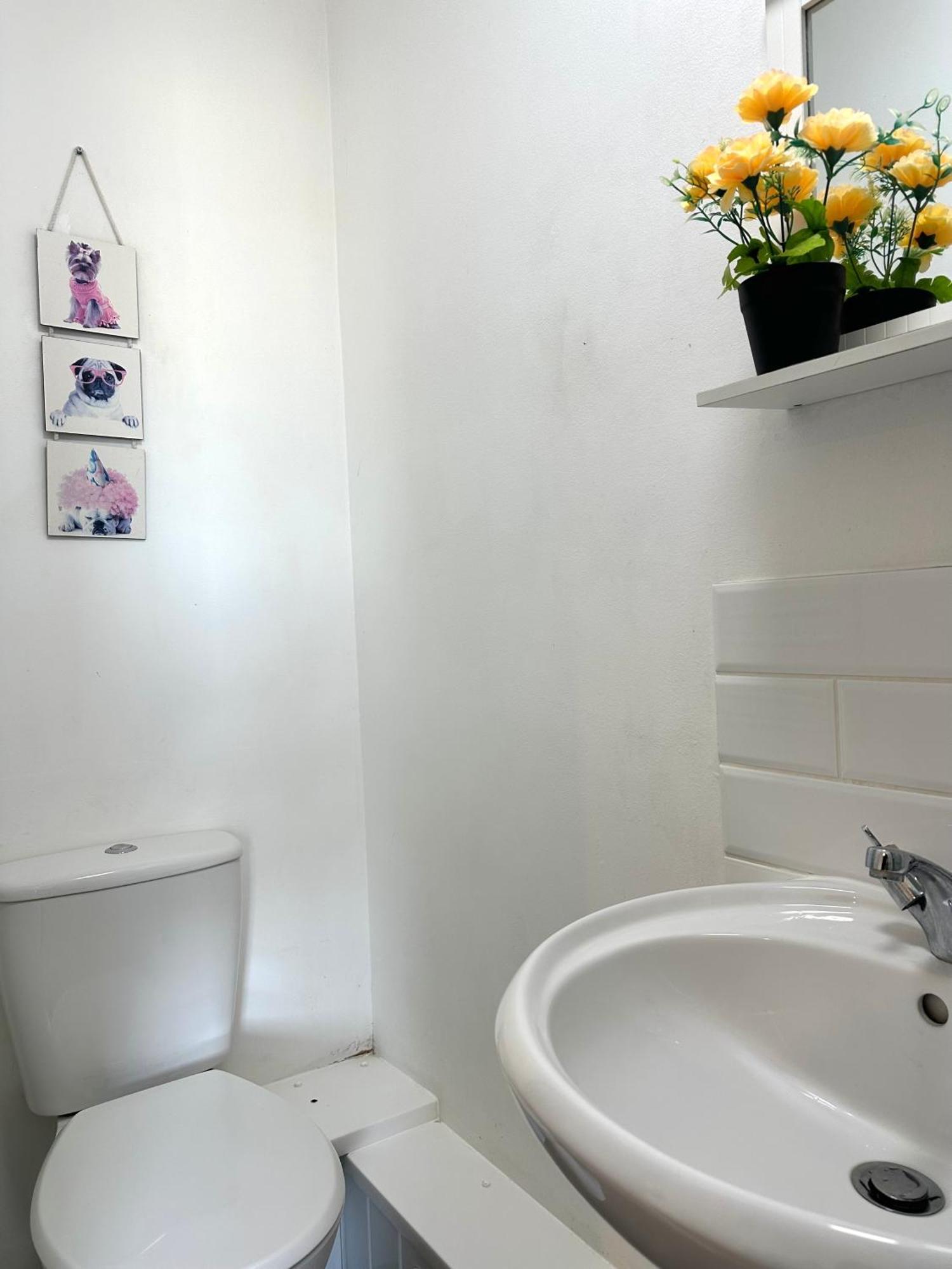 Langdale House - Group Contractors & Families Long Or Short - 5 7 Beds 3 Bathrooms Kitchen, Free Wi-fi & Parking * Derby