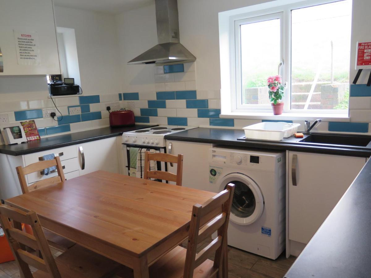 Langdale House - Group Contractors & Families Long Or Short - 5 7 Beds 3 Bathrooms Kitchen, Free Wi-fi & Parking Hébergement de vacances Derby
