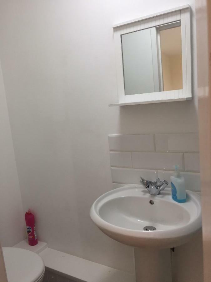 Langdale House - Group Contractors & Families Long Or Short - 5 7 Beds 3 Bathrooms Kitchen, Free Wi-fi & Parking Ferienhaus
