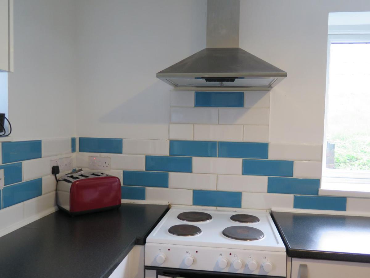 Ferienhaus Langdale House - Group Contractors & Families Long Or Short - 5 7 Beds 3 Bathrooms Kitchen, Free Wi-fi & Parking *